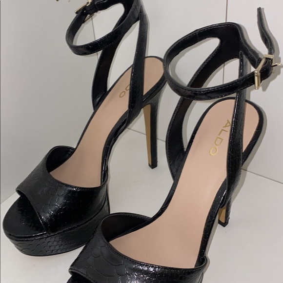 Shoe Bundle - Picture 6 of 6